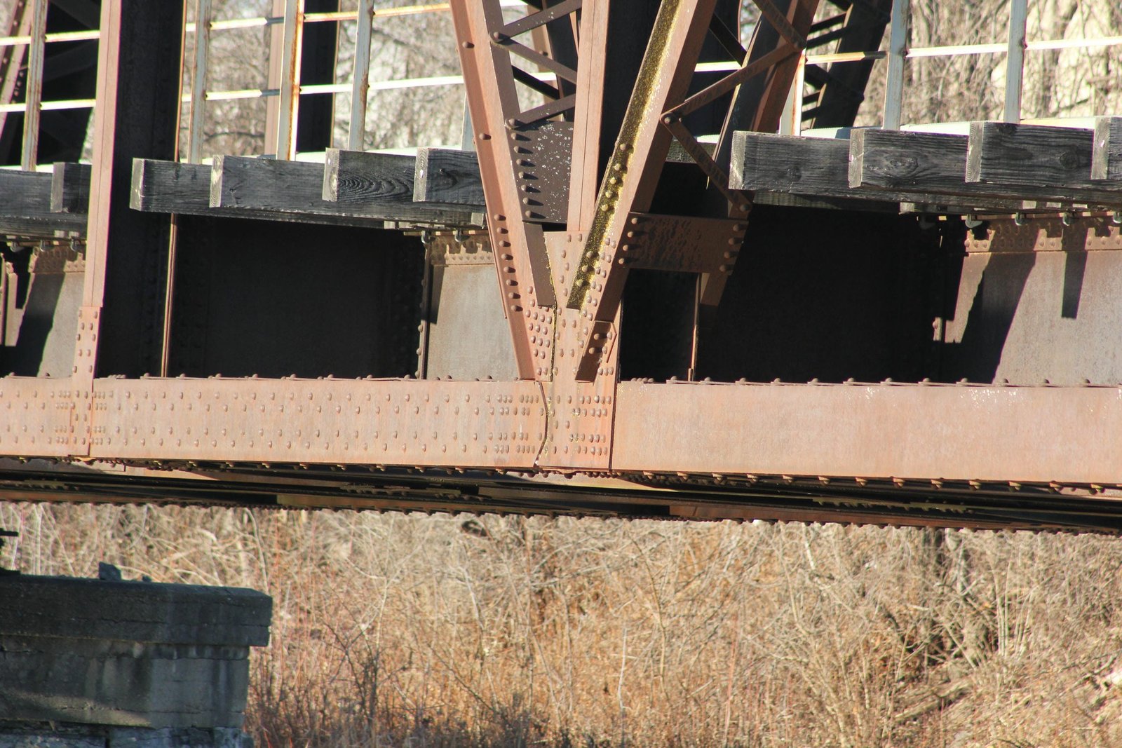 Lower connection, south span